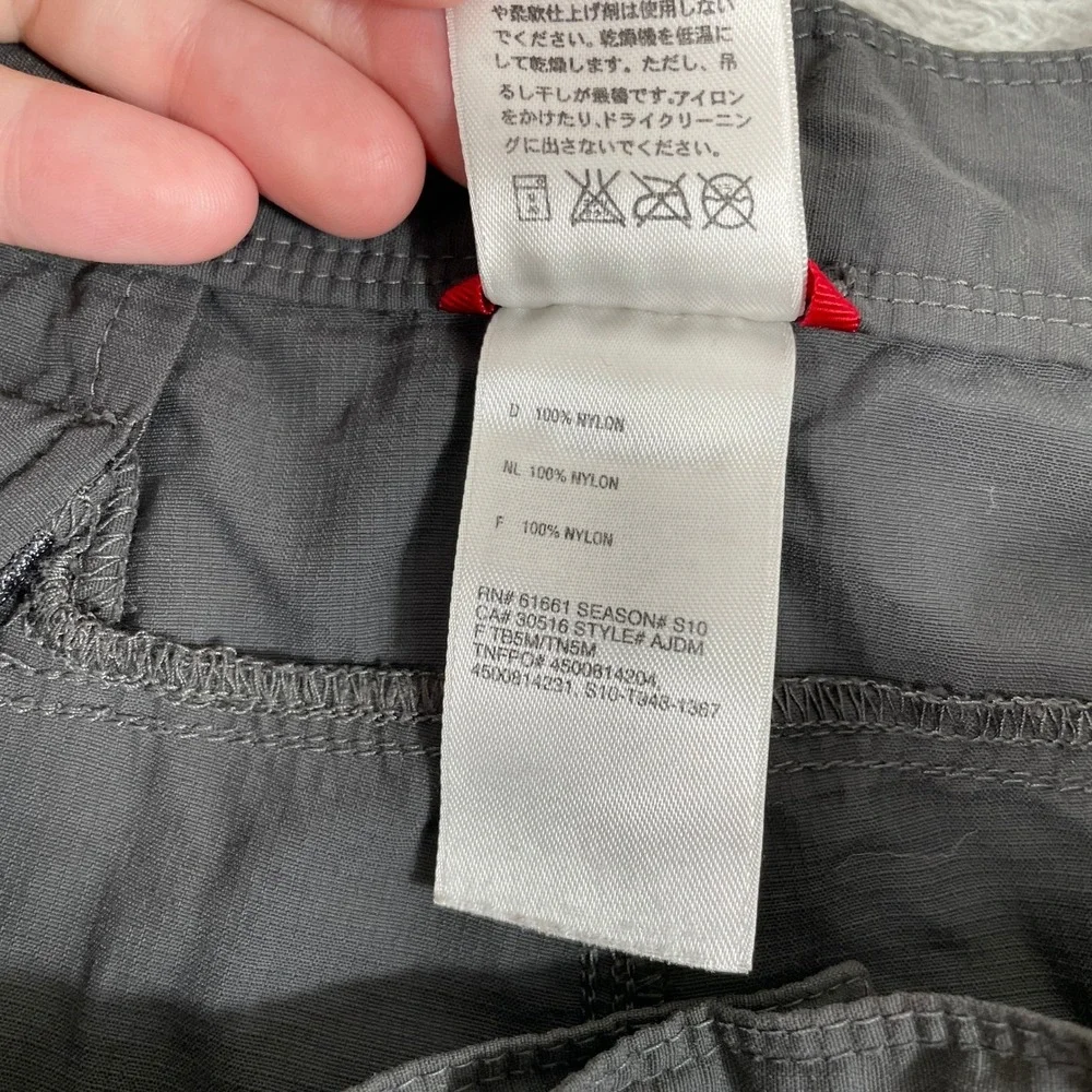 The North Face Horizon Cargo Shorts Mens XL Gray Hiking Outdoor Gorpcore Nylon